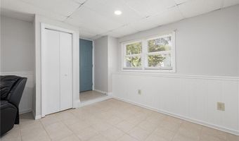 29 Pepper Bush Trl, Narragansett, RI 02874