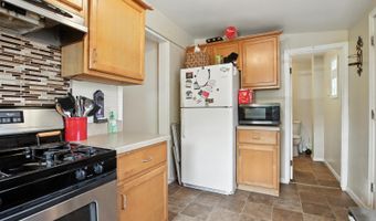 42517 N Poplar St, Antioch, IL 60002