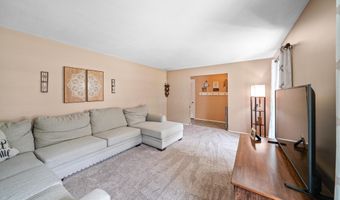 1995 Willowdale Dr, Stow, OH 44224