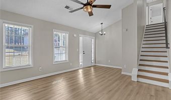 6618 Shady Ridge Ln, Austell, GA 30168