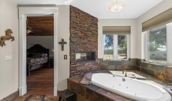 9267 7R Bar Rd, Angels Camp, CA 95222