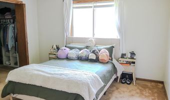 3422 West St, Ames, IA 50014