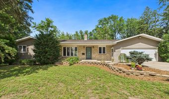 404 Hyden Dr, Alcester, SD 57001
