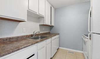 832 Wendevy Ct, Ballwin, MO 63011