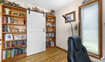 287 Cheyenne Rd, Andover, NJ 07848
