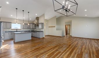 7644 White Pine Cir, Billings, MT 59106