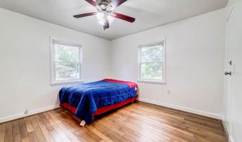 2425 FORT Dr, Alexandria, VA 22303