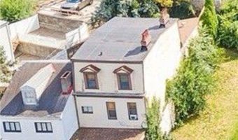28 Gregory St, Airville, PA 15203