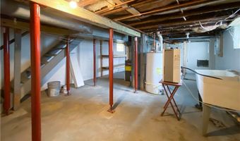 301 Wykes St, Aliquippa, PA 15001