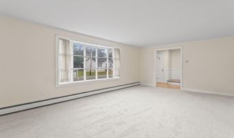 608 Berkeley Ave, Beachwood, NJ 08722