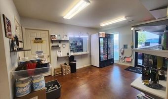 416 Barnett Dr, Batesville, AR 72501