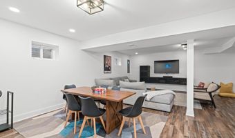 9817 FERNWOOD Rd, Bethesda, MD 20817