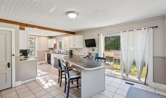 16 Murray St, Augusta, ME 04330