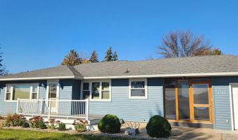 1703 E Mcgregor St, Algona, IA 50511