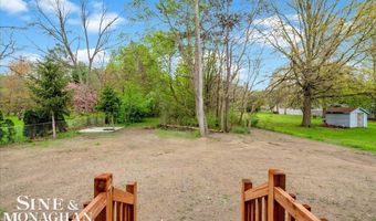 2060 Washington St, Algonac, MI 48001