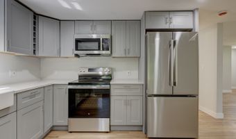 70 Doubleday Rd, Columbia, CT 06237
