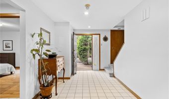38 River Run, East Greenwich, RI 02818