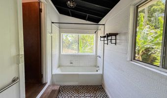420 Haumana Rd, Haiku, HI 96708