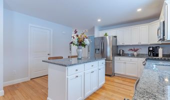 113 Crawley Falls Rd #3, Brentwood, NH 03833