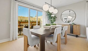 748 Edward Scholle Dr, Camarillo, CA 93010