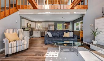 227 Valley View Dr, Albrightsville, PA 18210