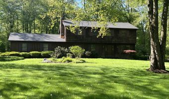 10 Tanglewood Dr, Danbury, CT 06811