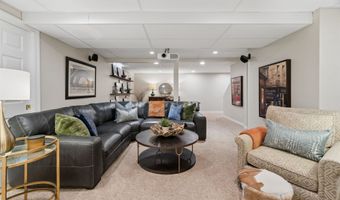 4232 N TERRAVIEW Dr, Appleton, WI 54913