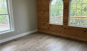 836 5th Ave, Akron, OH 44306