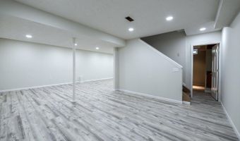 2400 Rockport Ct, Ann Arbor, MI 48103