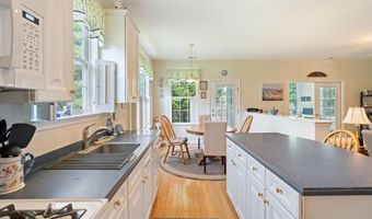 8 Spout Ter, Barnegat, NJ 08005