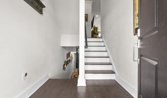 5 W Cross Trl 5, Danbury, CT 06810