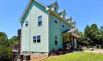 243 Hunter Ridge Ln, Ararat, NC 27007