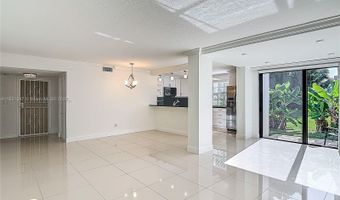 3552 Magellan Cir 122, Aventura, FL 33180