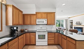 6597 Linwood Dr NE, Albertville, MN 55301