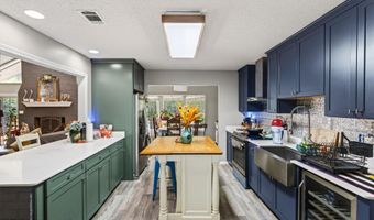 13293 Riverland Dr, Biloxi, MS 39532