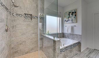 4016 Lakeside Dr, The Colony, TX 75056