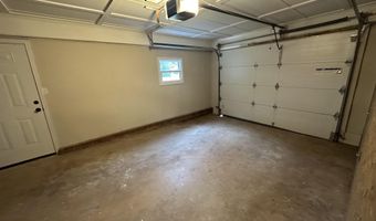 220 River Forest Dr, Boiling Springs, SC 29316
