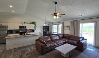 653 Sullivan Rd, Beaver, WV 25813