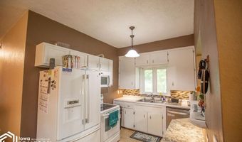 606 S Harriet St, Algona, IA 50511