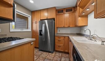 2044 Stonegate Cir, Anchorage, AK 99515