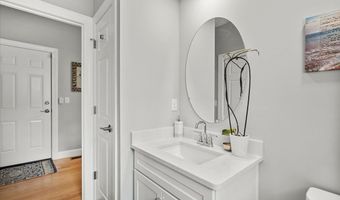 21 Huntington Ridge Rd, Bedford, NH 03110