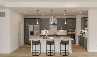 6804 Snowy Owl Ln, Affton, MO 63123