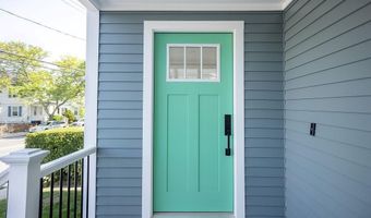 28 Carroll Ave, Newport, RI 02840