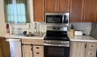4254 Washington St, Ayden, NC 28513