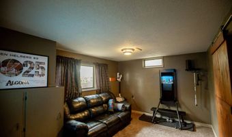 615 W State St, Algona, IA 50511