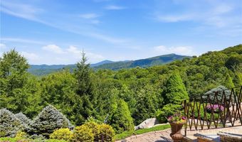 224 Chestnut Trl, Banner Elk, NC 28604