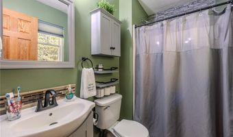 1945 Dadeyville Rd, Austinburg, OH 44010