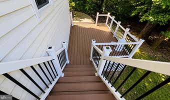 7302 IVYCREST Pl, Annandale, VA 22003