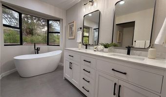 1677 S Hill Ave, Fallbrook, CA 92028