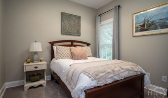 65 Overlook Dr, Hull, GA 30646
